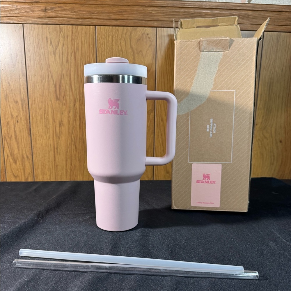 Stanley Blush Pink 40 oz Tumbler with Straw LIKE NEW